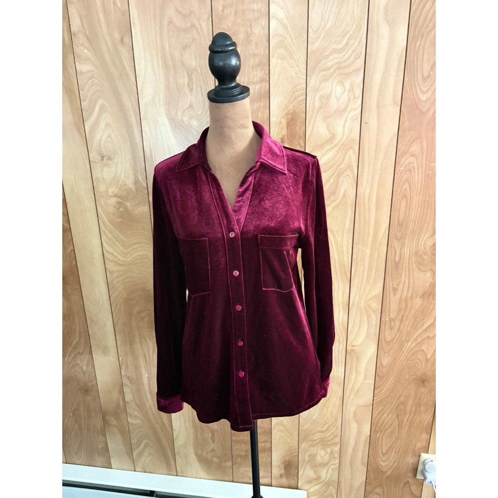 Downeast Women Burgundy Velvet Button Down Shirt Long Sleeve Small NWOT‎